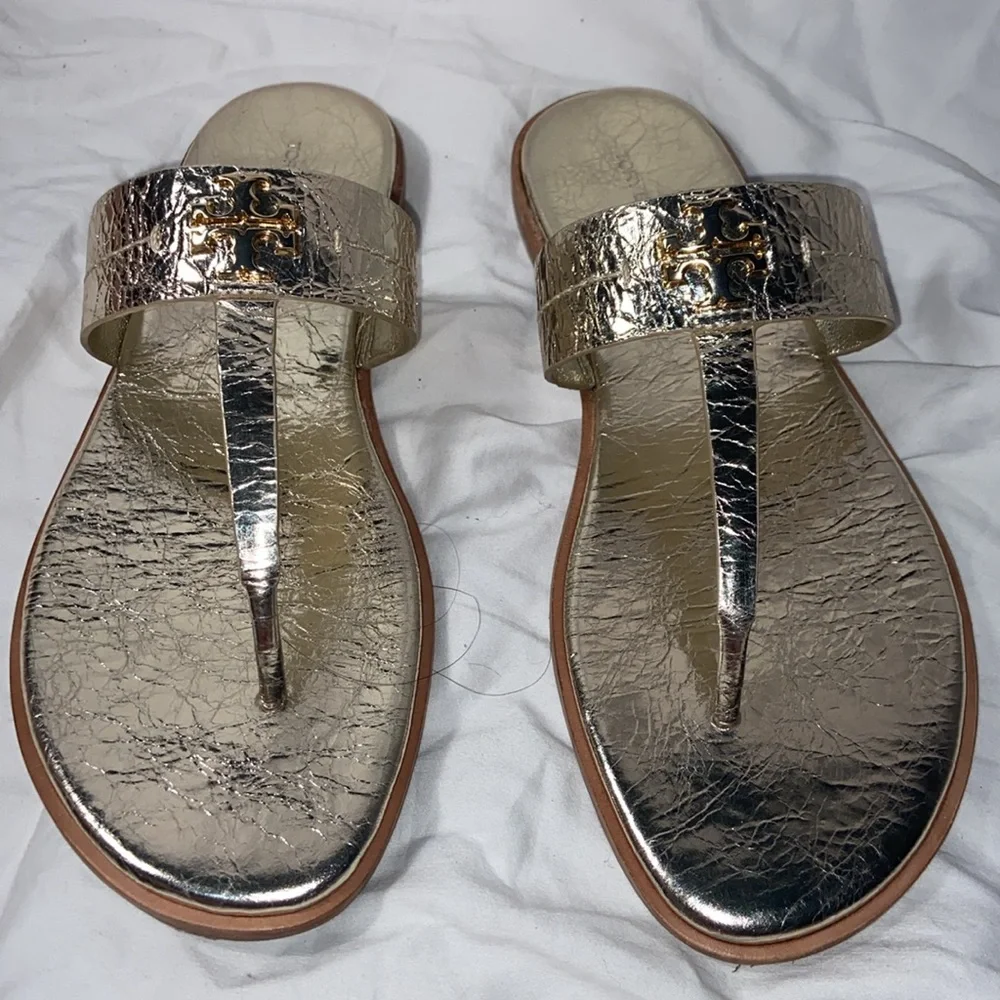 Like new Tory Burch Mini Everly Flat Sandal gold slim